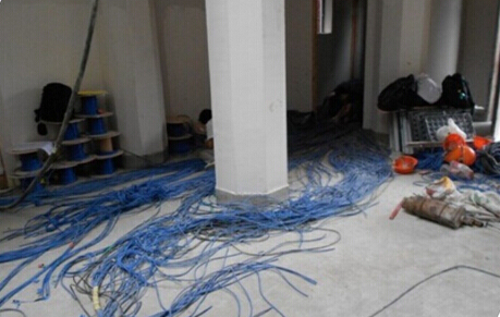 綜合布線:開始線纜整理