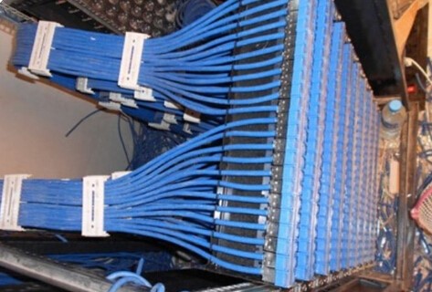 綜合布線:安裝模塊、線纜整理