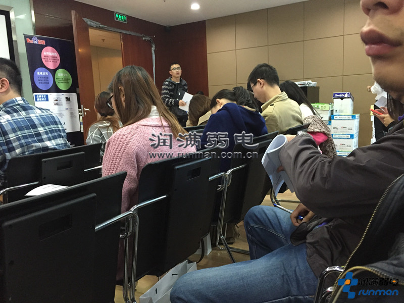 體驗客戶陸續進會場2